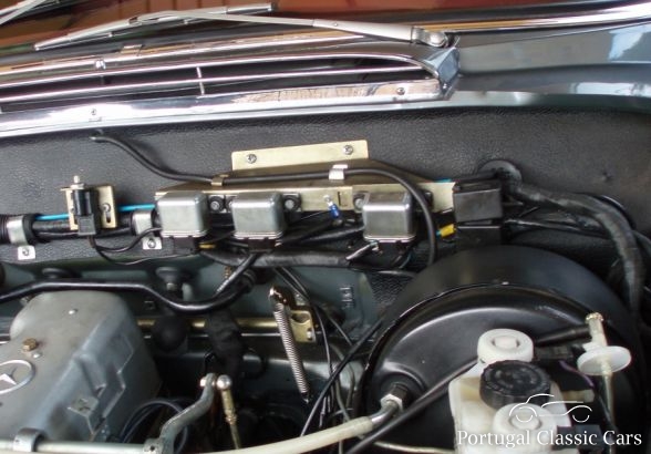 Mercedes-Benz 280 SE Convertible