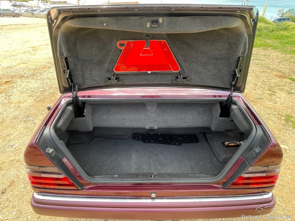 Mercedes Benz E220 Cabrio