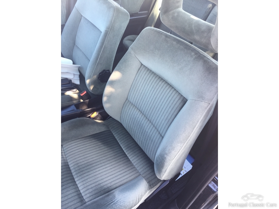 Audi 80 ( 30 years Classic Car )