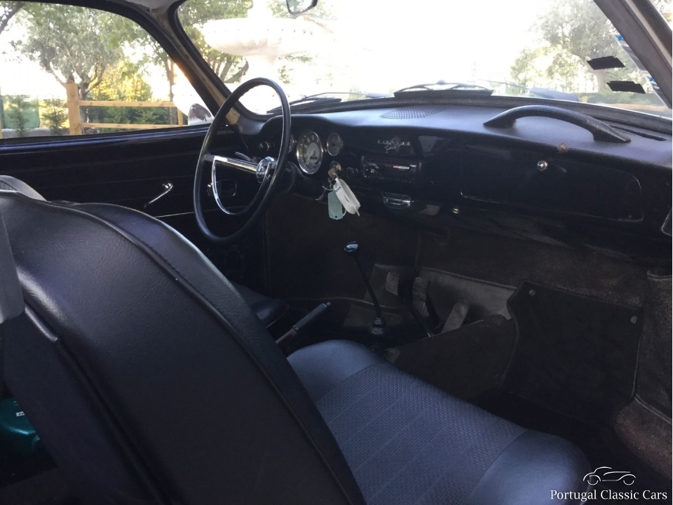 VW Karmann Ghia Coupe 