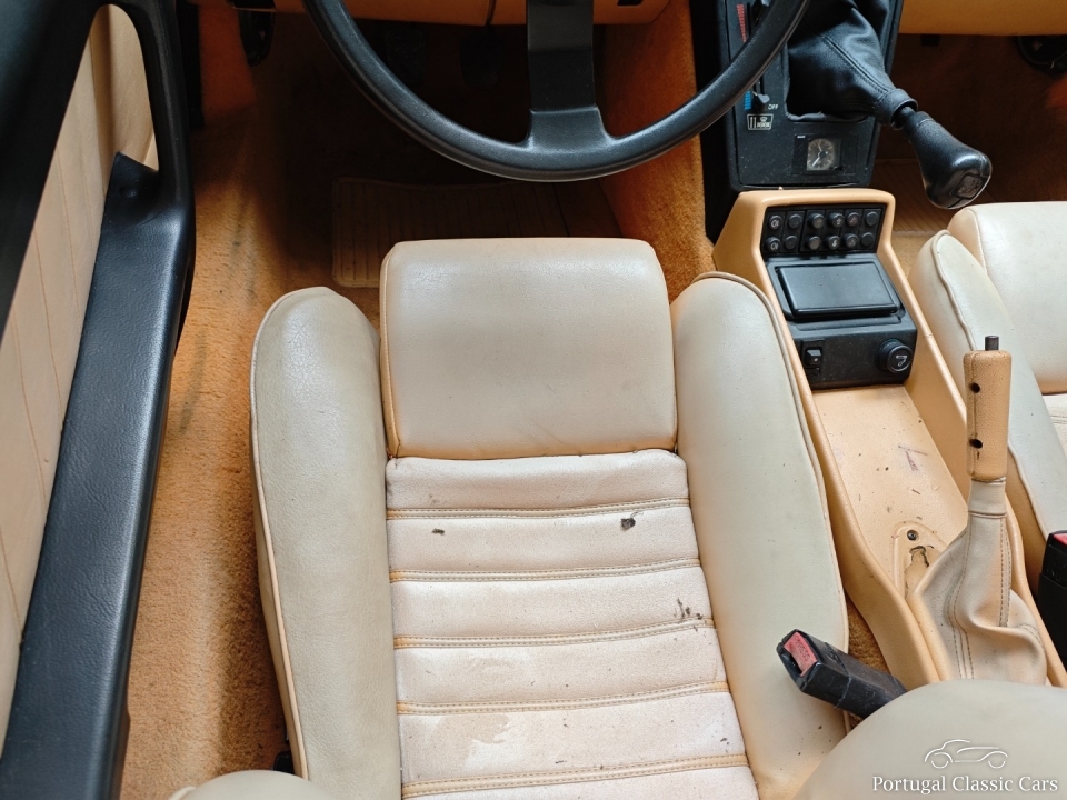 Alfa Romeo Spider 2.0