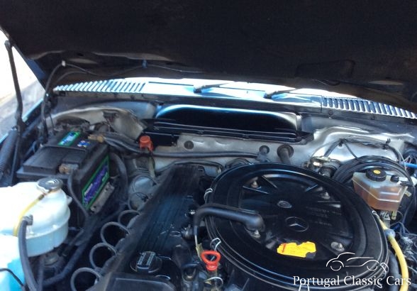 Mercedes Benz 300SL W 107