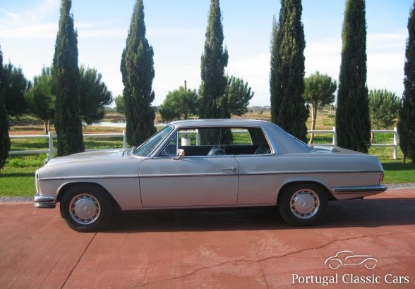 Mercedes - Benz  250 CE 