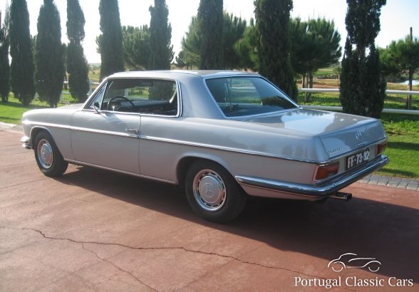 Mercedes - Benz  250 CE 