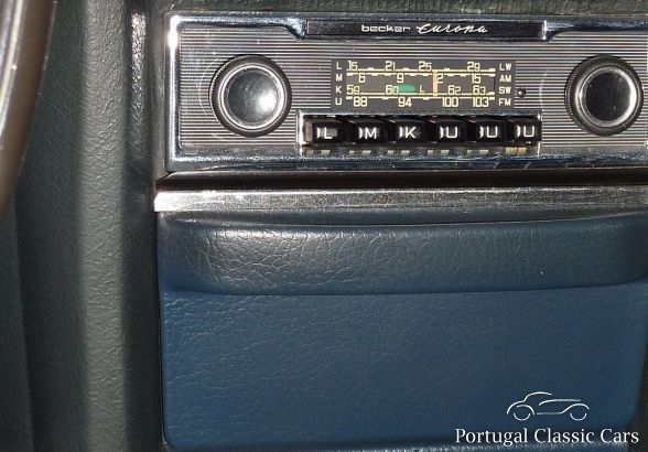 Mercedes - Benz  250 CE 