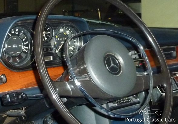 Mercedes - Benz  250 CE 