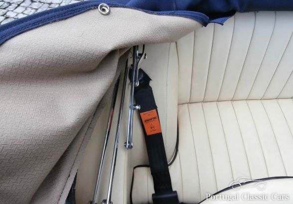 Daimler Dart SP 250 V8