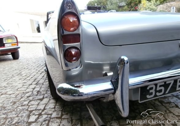 Daimler Dart SP 250 V8