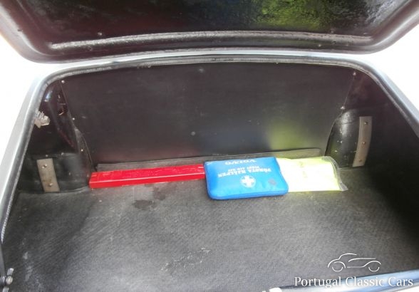 Daimler Dart SP 250 V8