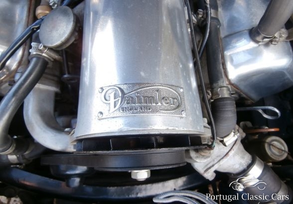 Daimler Dart SP 250 V8